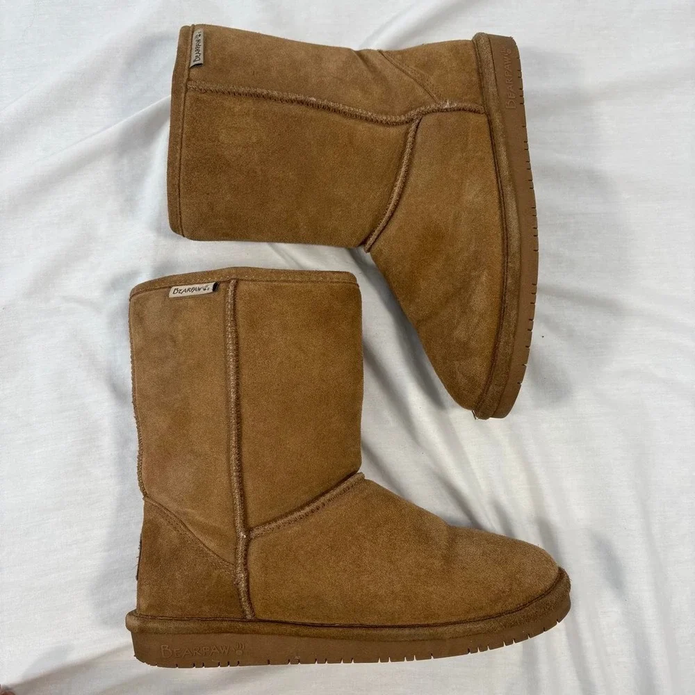 Bearpaw suede brown winter boots size 9